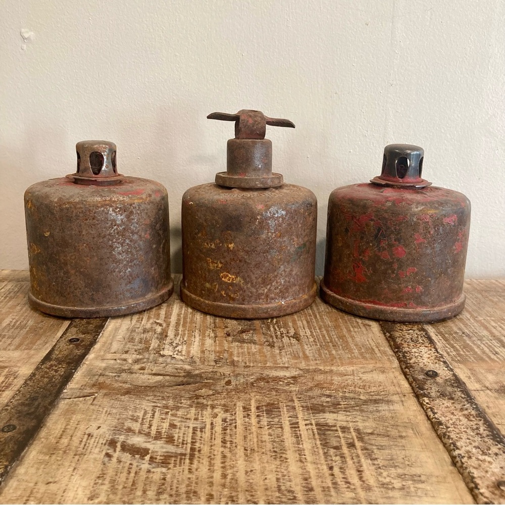 3 Vintage Bolser Corporation Roadside Flares Rusty Metal Decor Stackable - Picture 4 of 15